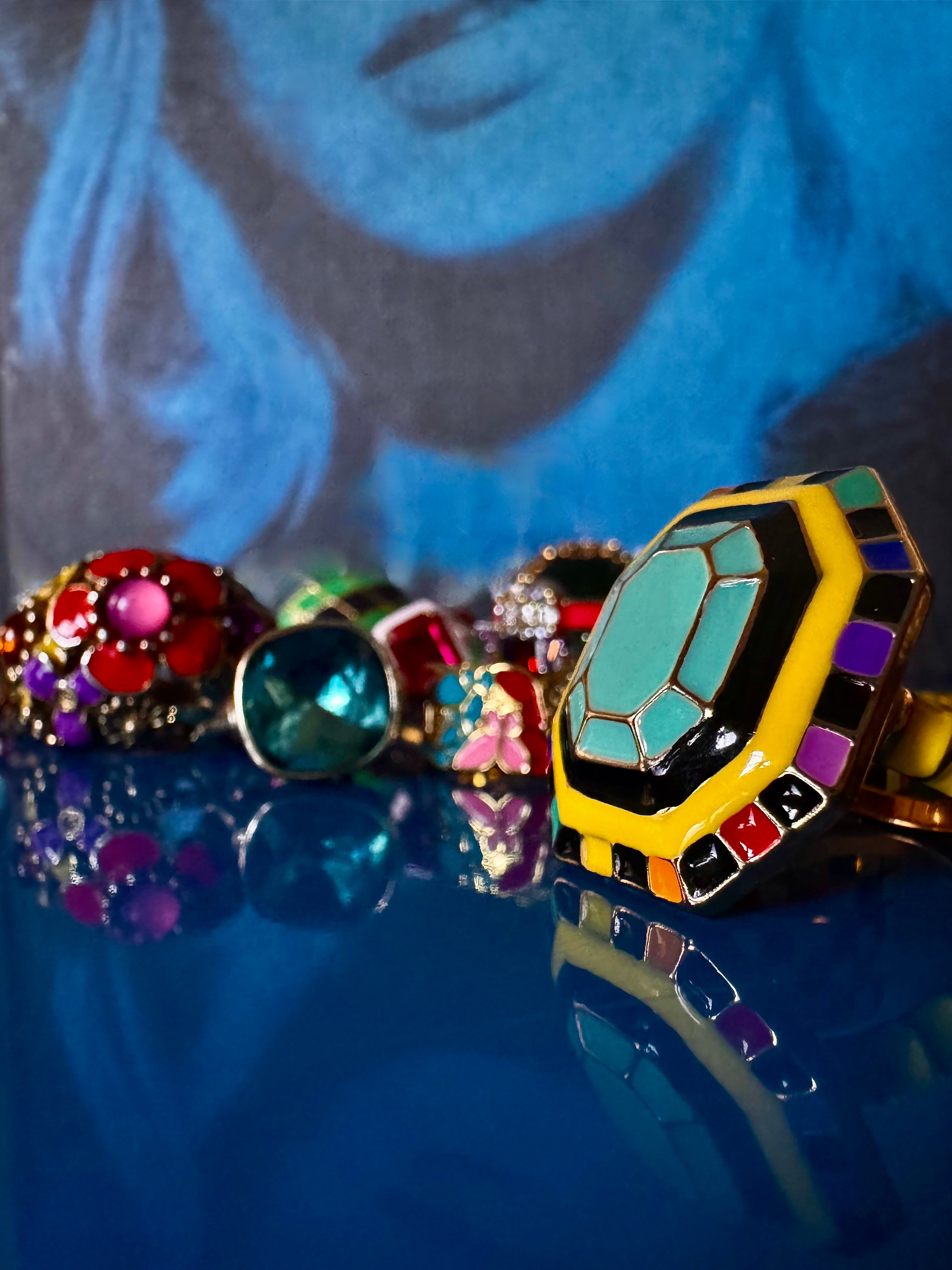 The Mod Octogonal Enamel Ring