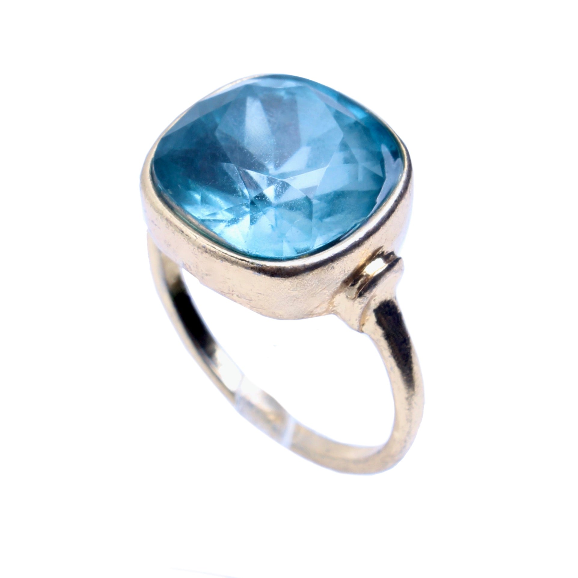 The Midnight Riviera Ring